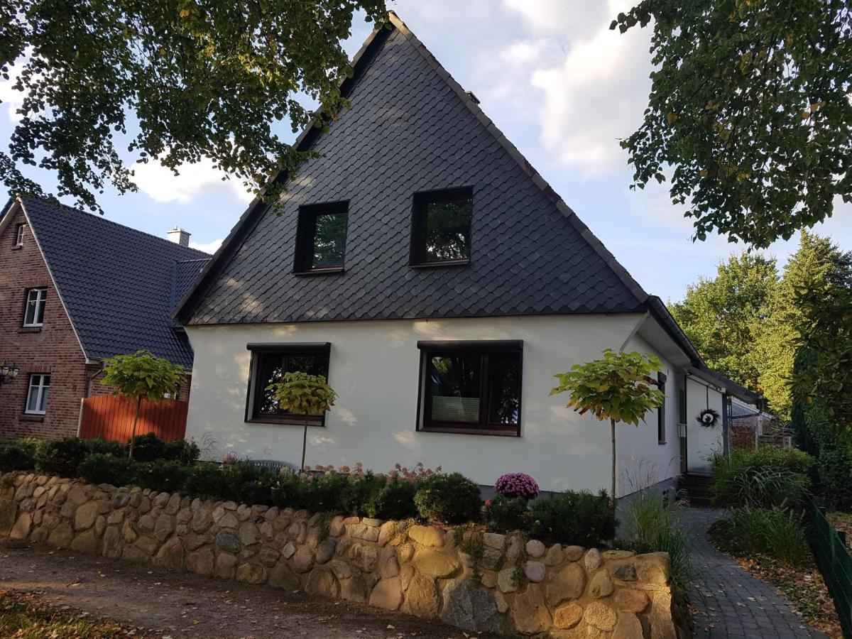 Ferienwohnung-haus Holly Apartment